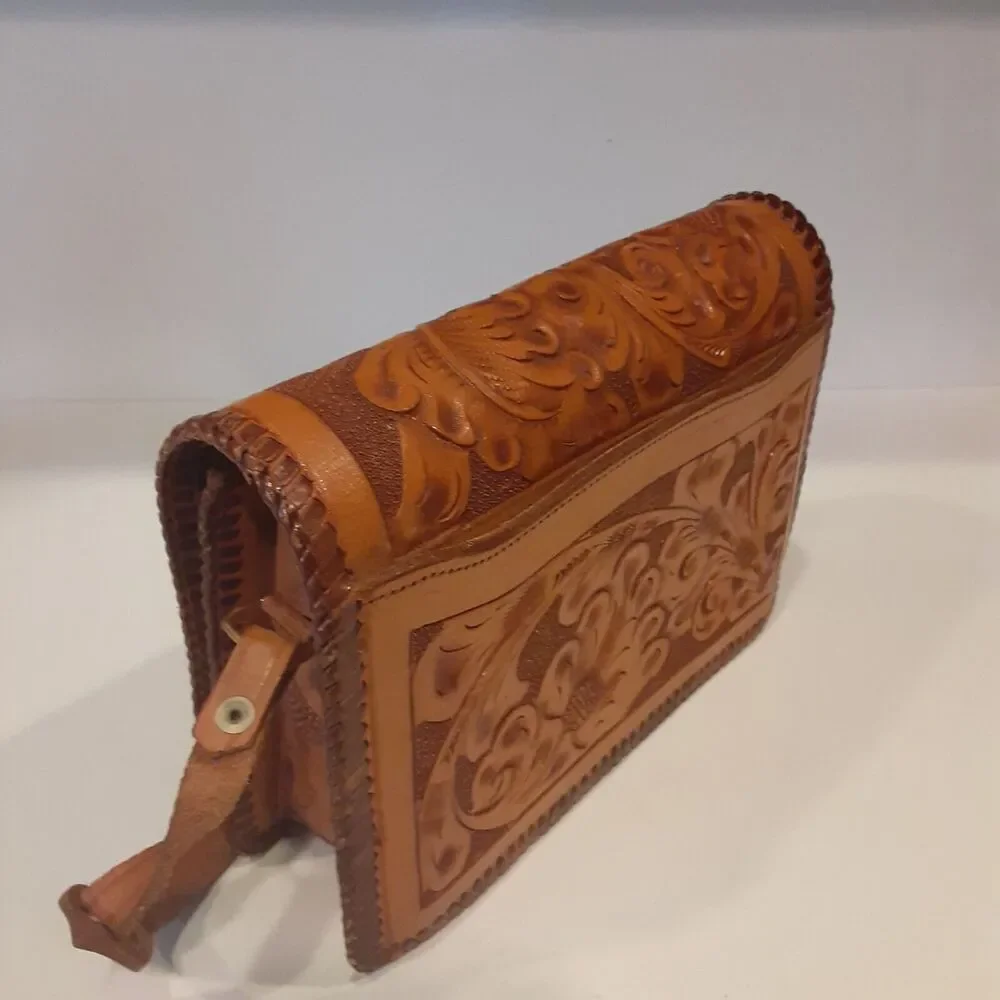 Vintage Hand Tooled Leather Shoulder/Handbag Adjustable Tobacco